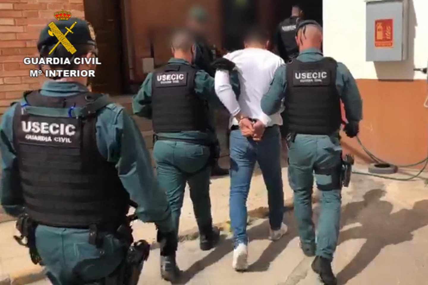 Captura de un video facilitado por la Guardia Civil de la detención del novio de la joven desaparecida desde el pasado mes de febrero en Vinaroz (Castellón).