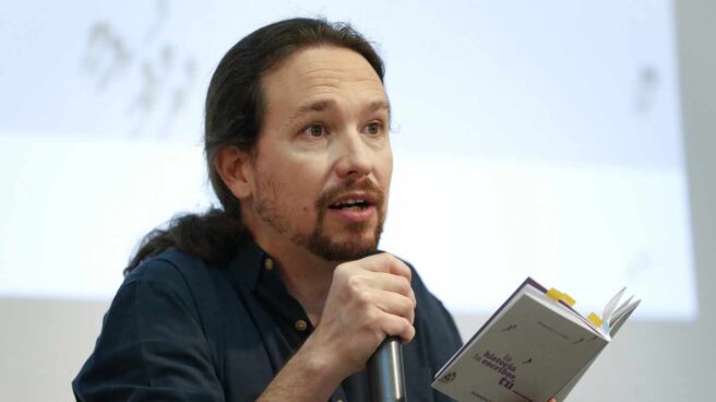 Podemos excluye el referéndum de Cataluña de su programa en versión 'Constitución'