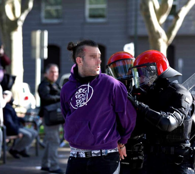 Balance de la batalla campal contra Vox en Bilbao: cinco detenidos y siete heridos