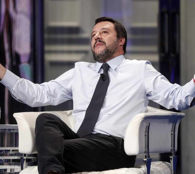 Salvini augura "un gran resultado" a "todos los amigos de Vox"