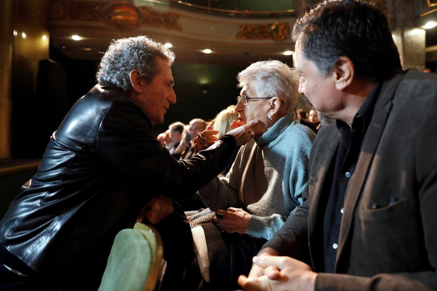 El cantante y Miguel Ríos, y los actores Pilar y Carlos Bardem, durante la presentación del manifiesto en el Círculo de Bellas Artes.