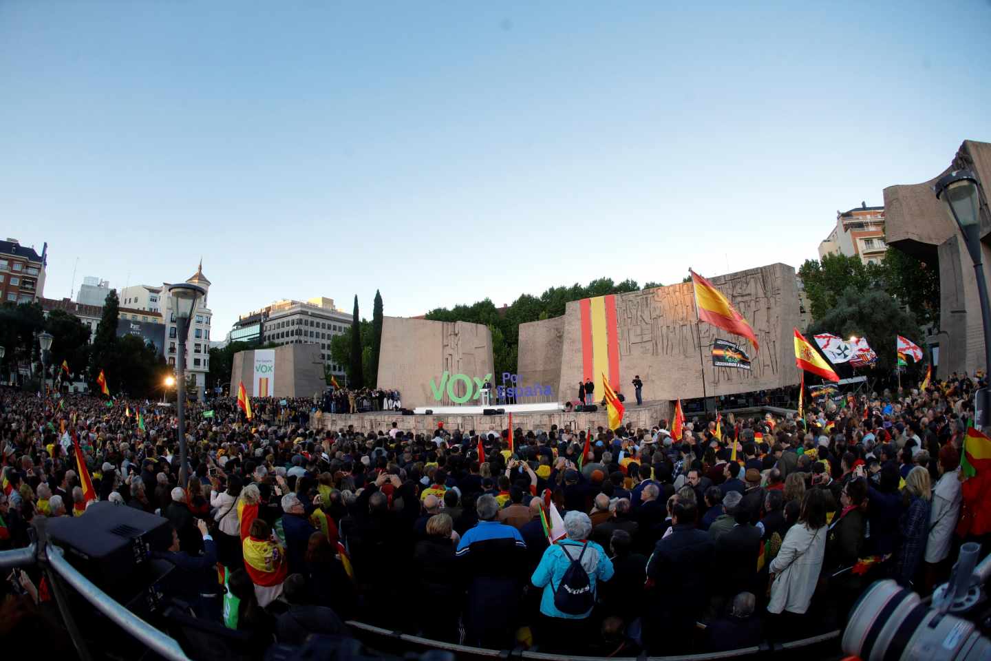 Acto de fin de campaña de Vox en la Plaza de Colón de Madrid.