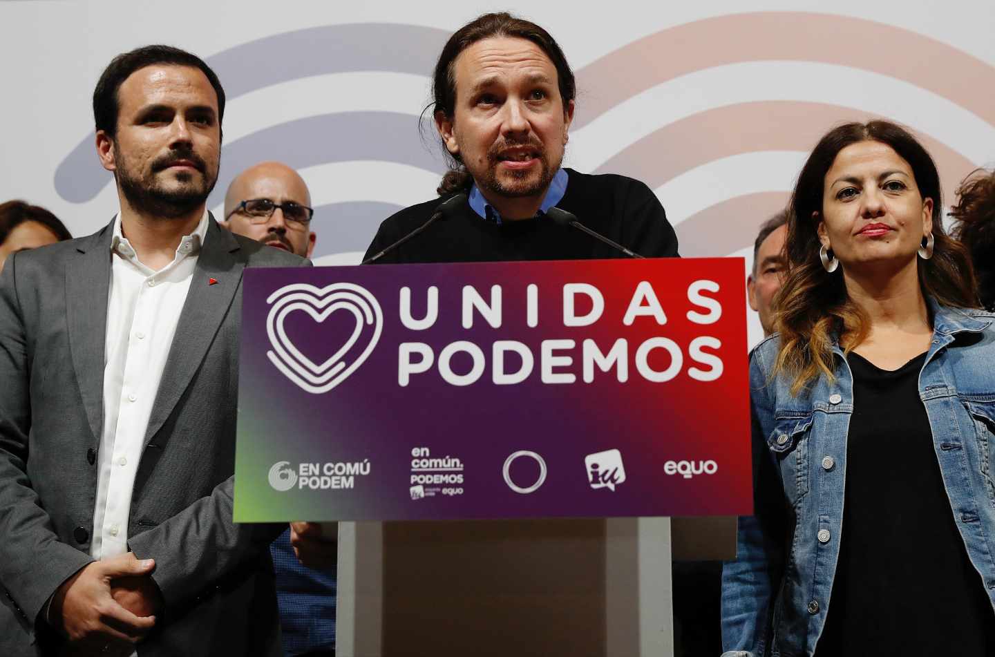 Iglesias presiona a Sánchez con un Gobierno de coalición para justificar su mal resultado