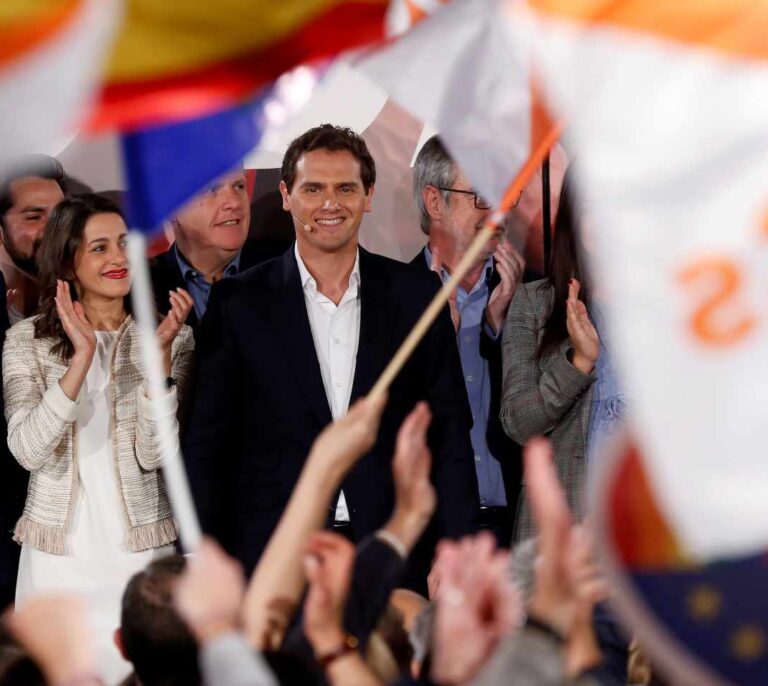 Arrimadas descarta un acuerdo con Sánchez: "No se puede pactar con Bildu y con Cs"