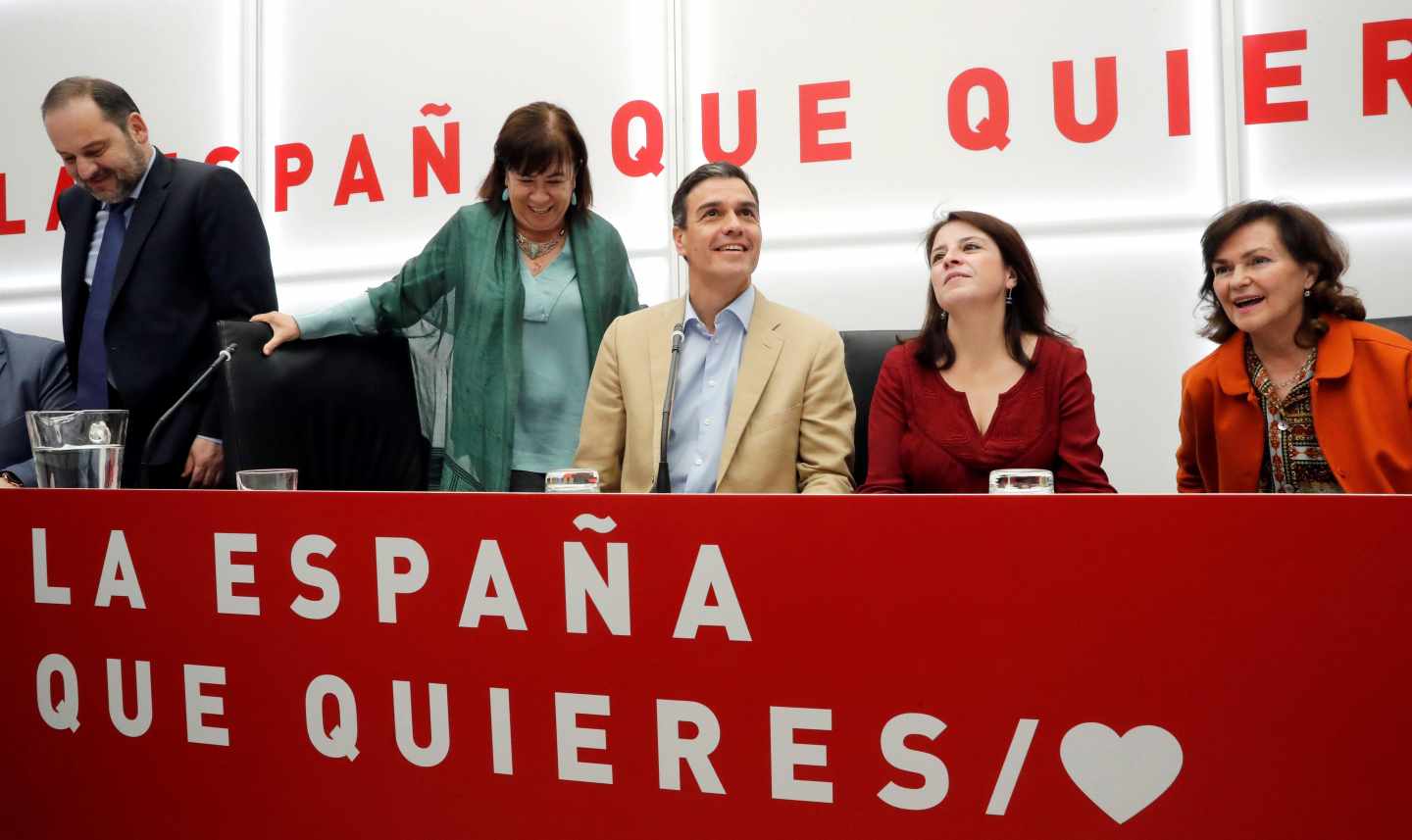 Sánchez busca presidentes para las Cortes: Calvo, Robles y Narbona en las quinielas