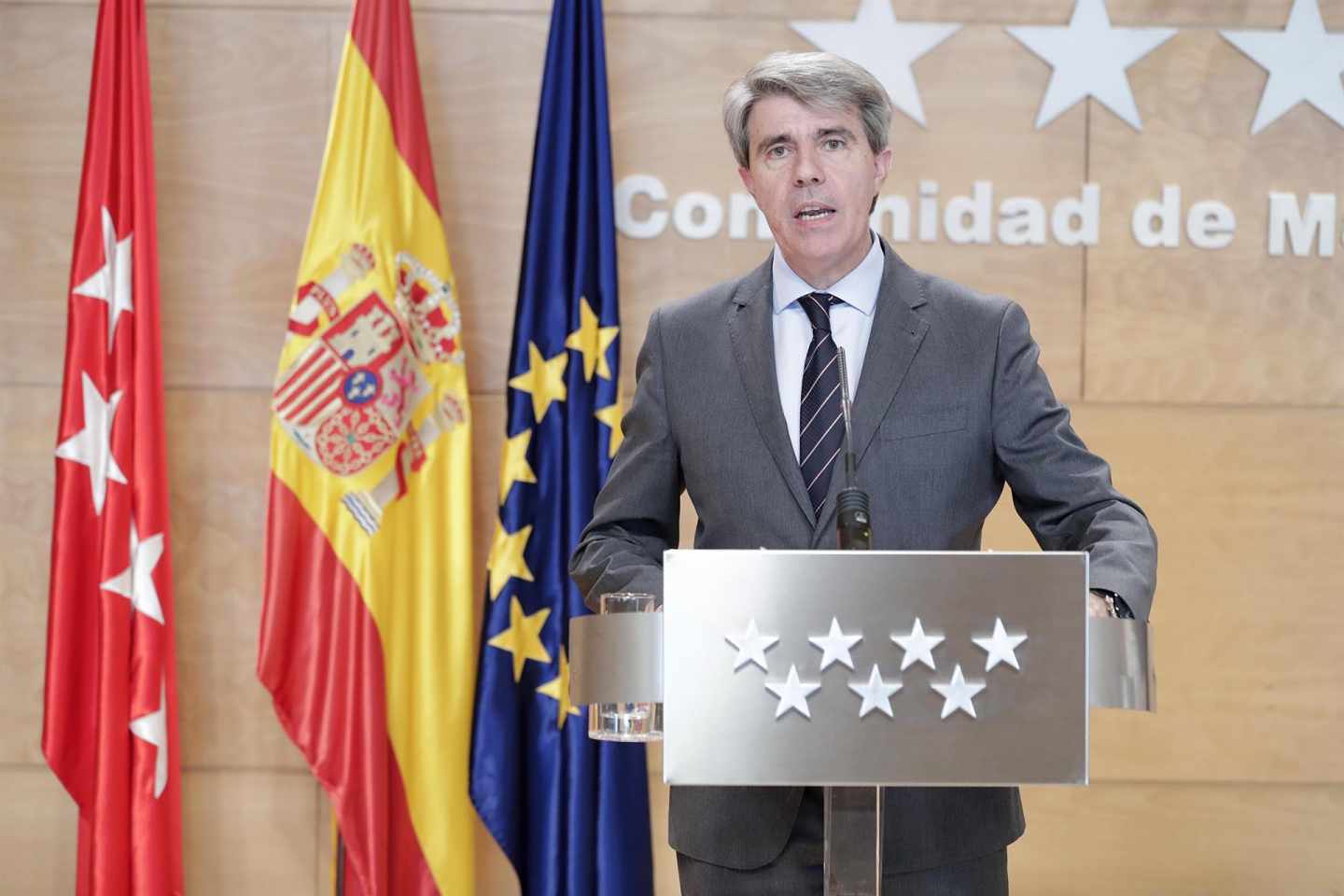 Garrido formaliza su dimisión como presidente de la Comunidad de Madrid