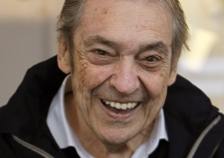 Muere el cantautor argentino Alberto Cortez a los 79 años