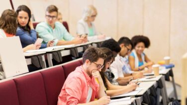 ¿Y si el sistema educativo incluyera la asignatura Aprender a Emprender? Acaban de proponerlo