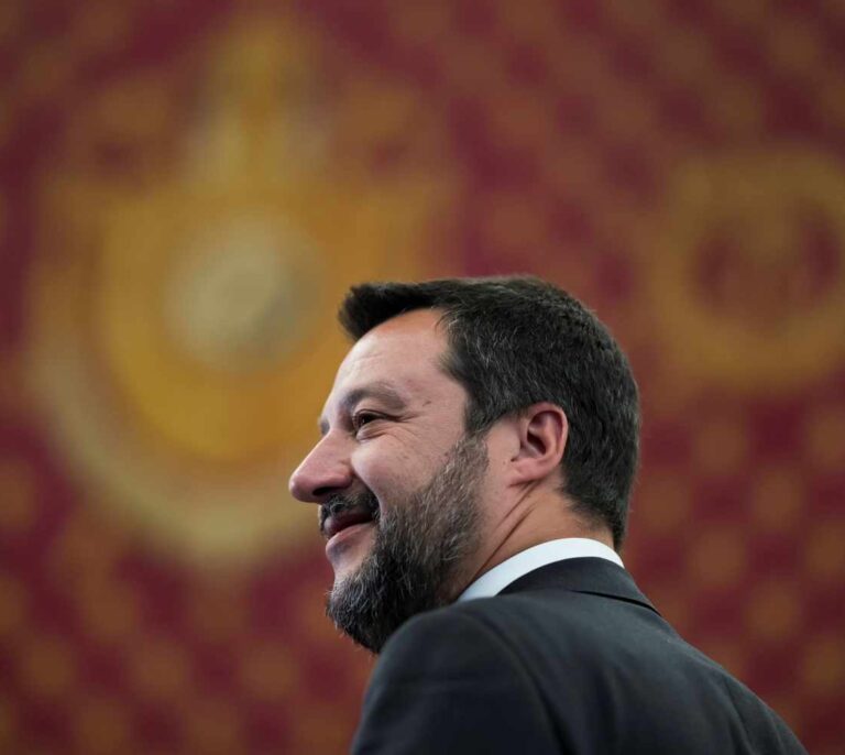 Salvini pretende erigirse en rey del populismo