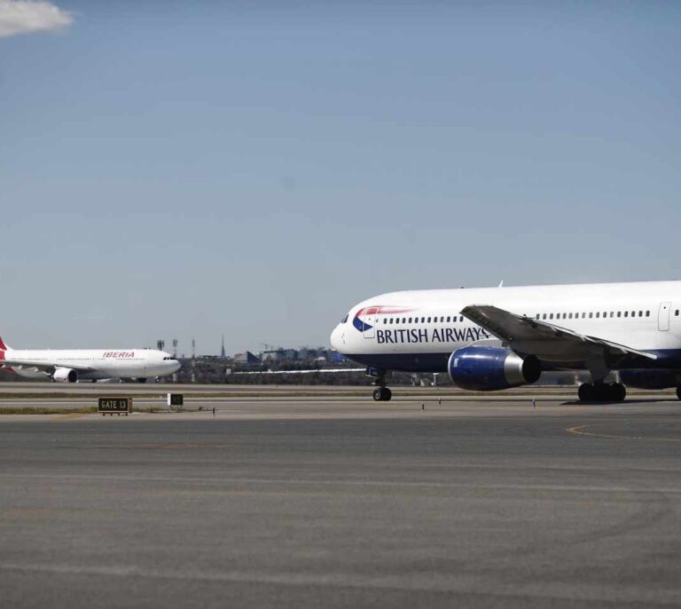 España tiene dos meses para confirmar si Iberia podrá volar tras un Brexit duro