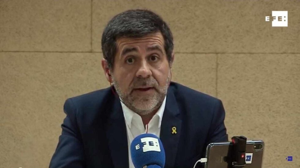 Jordi Sánchez, en la rueda de prensa emitida por Efe desde la cárcel.