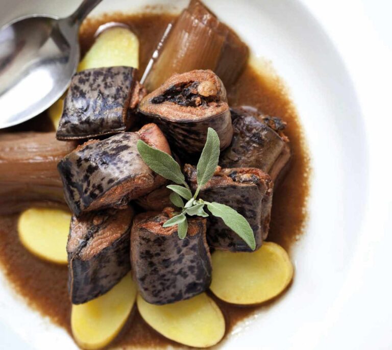 Arbo se prepara para la Lamprea, la fiesta culinaria más añeja de Galicia