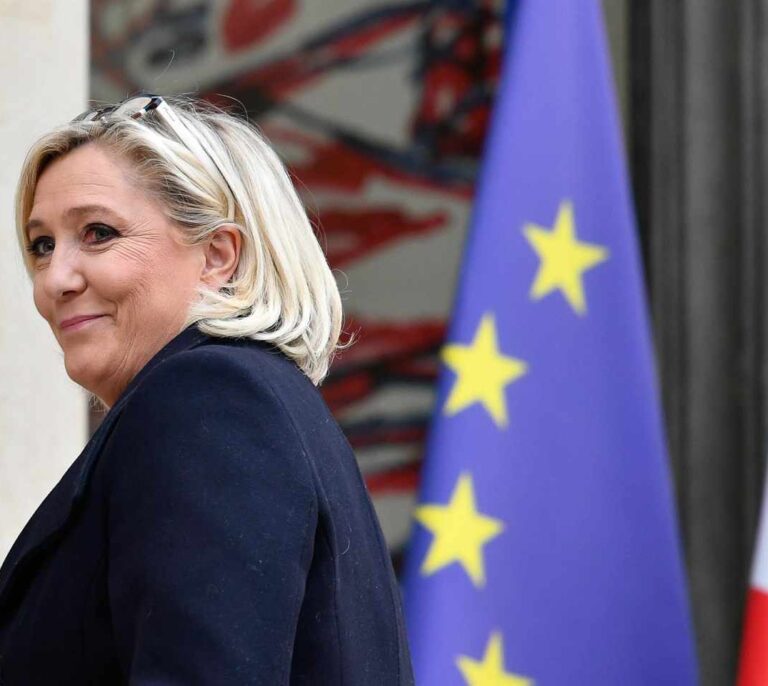Le Pen felicita a Vox: "Las naciones necesitan defensores entusiastas"