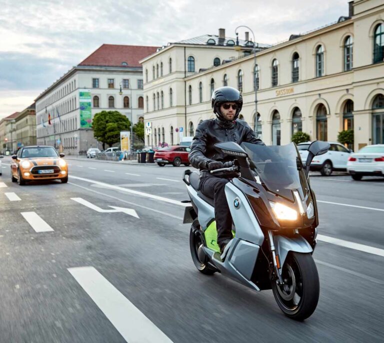 Afinando la moto del futuro