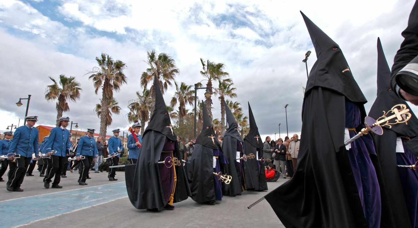 Paseo de Semana Santa a orillas del Mediterráneo