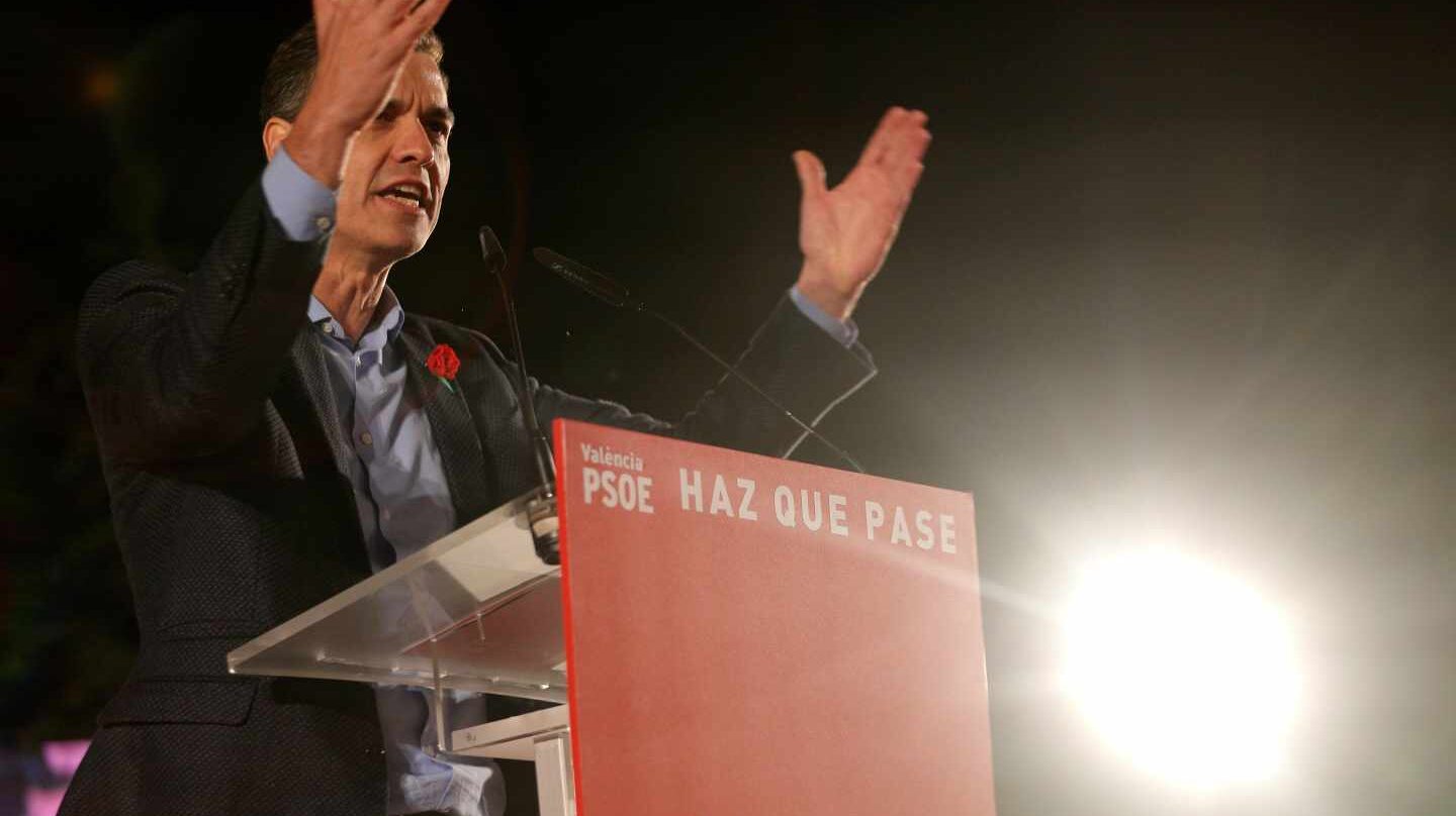 El presidente del Gobierno, Pedro Sánchez, interviene en el acto de cierre de la campaña del PSOE para las elecciones generales y las autonómicas valencianas del 28 de abril en el Parque Central de Valencia.