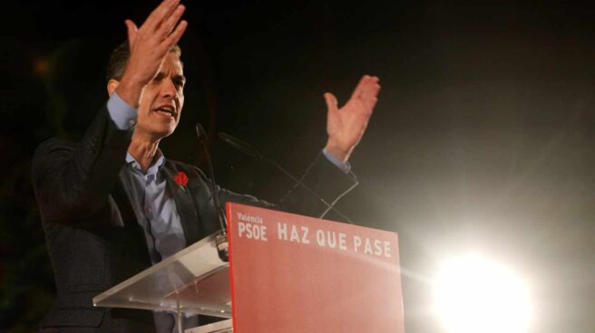 El presidente del Gobierno, Pedro Sánchez, interviene en el acto de cierre de la campaña del PSOE para las elecciones generales y las autonómicas valencianas del 28 de abril en el Parque Central de Valencia.