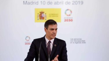 Sánchez dice que los soberanistas "engañan a los catalanes" pero se abre a pactar con ellos