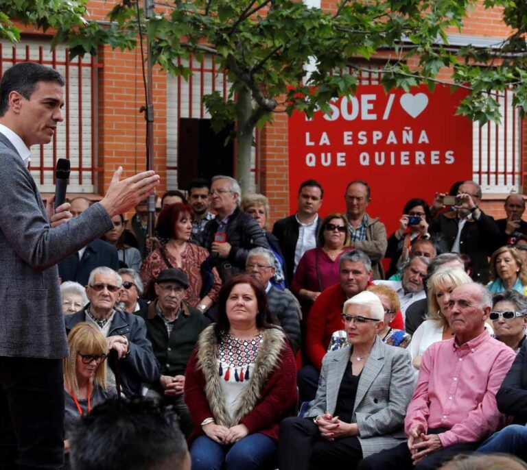 Sánchez busca arrebatar al PP la mayoría en el voto de 8,5 millones de pensionistas
