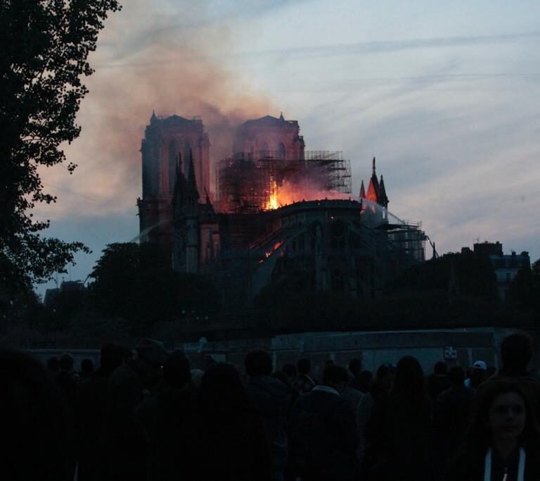 Los obreros de Notre-Dame violaron la prohibición de fumar durante la rehabilitación