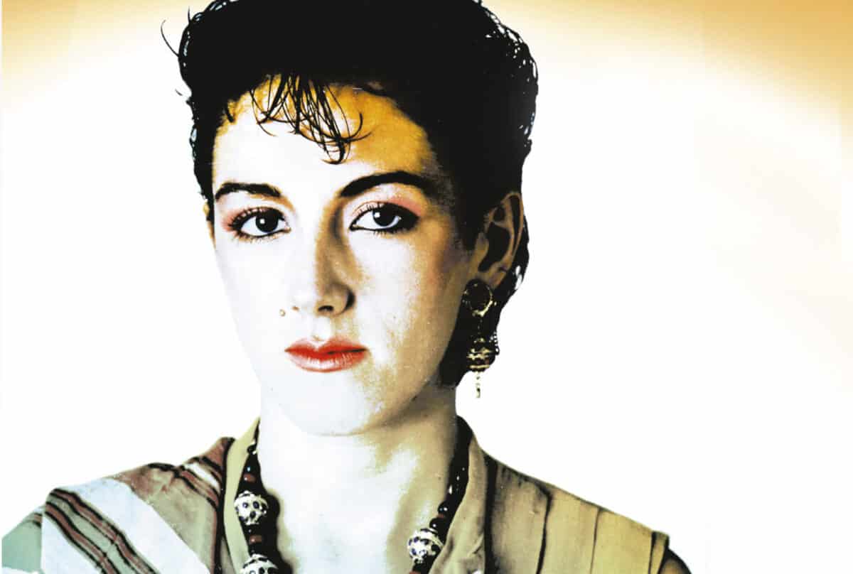 Ana Torroja en 1981 en una imagen promocional e la discográfica recogida en 'Mecano'.