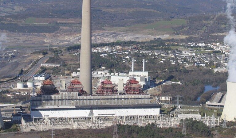 Endesa gana un 85% menos por el impacto del cierre de sus centrales de carbón