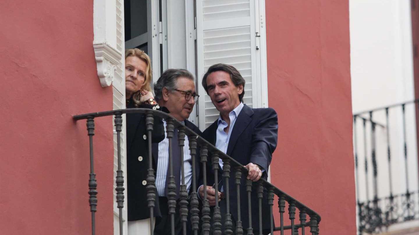 Aznar, junto al ex ministro Zoido.