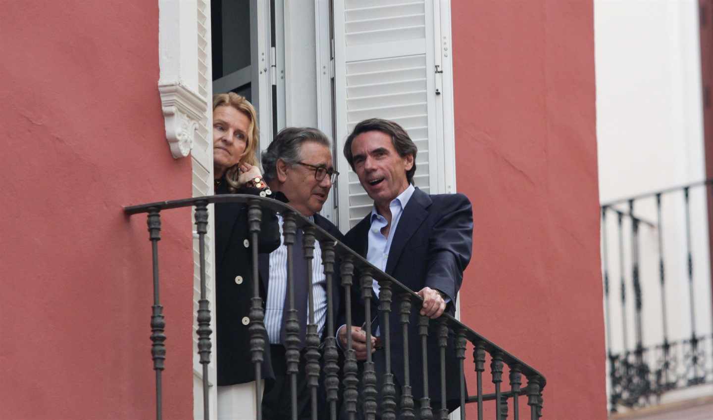 Aznar, junto al ex ministro Zoido.