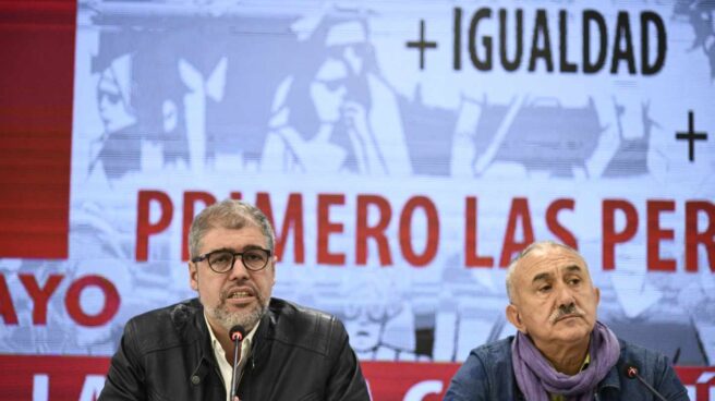 Los secretarios generales de CCOO y UGT, Unai Sordo y Pepe Álvarez, en la presentación de las manifestaciones del próximo Primero de Mayo.