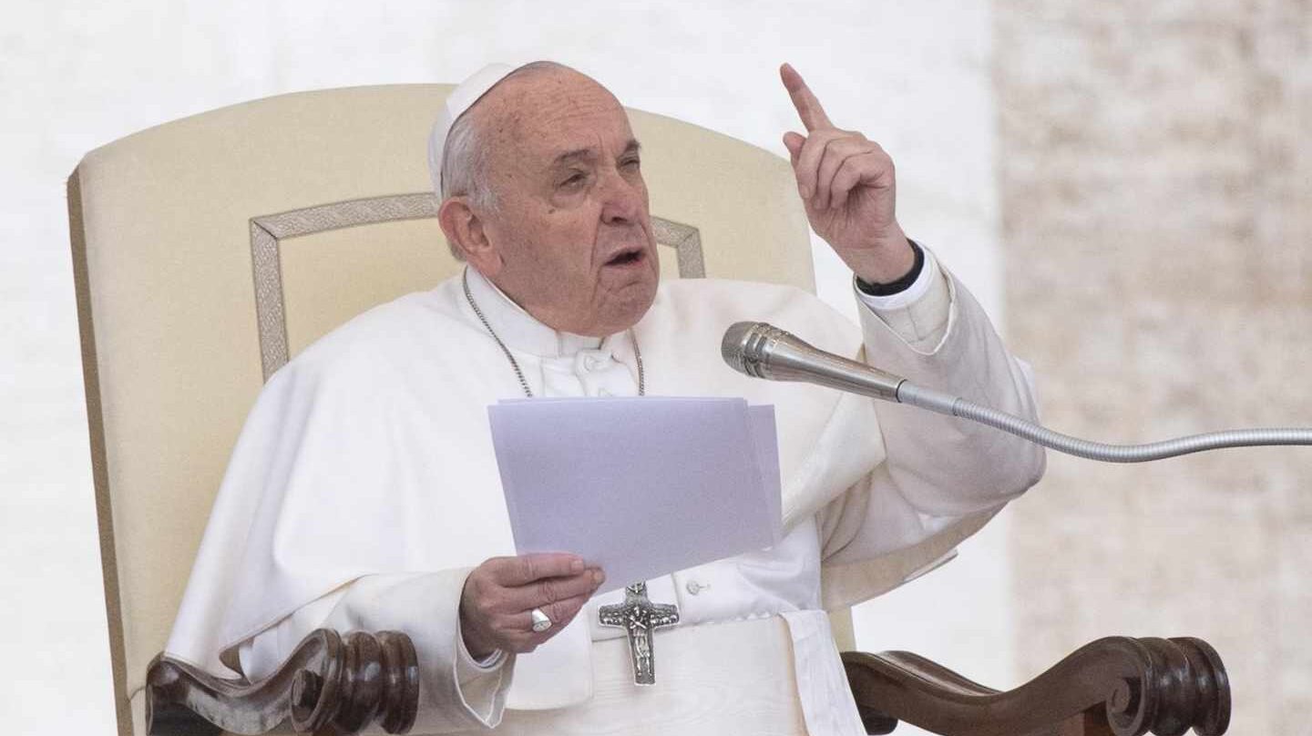 El Papa pide a los sacerdotes homilías breves: sin "temas extraños" y sin ser "pedantes"