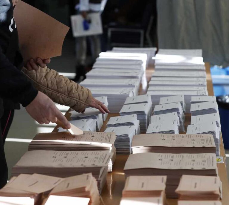 Hay que ir a votar aunque no se lo merezcan