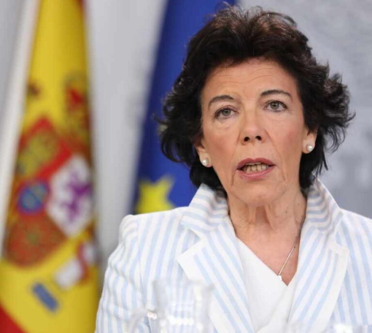 Cs denuncia a Celaá ante la JEC por el uso electoral de las ruedas de prensa del Consejo