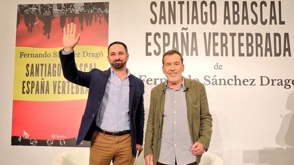 La plataforma de Sánchez Dragó, Garci y Camuñas se desvincula de Vox