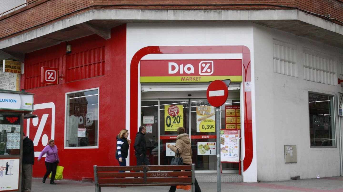 Dia se desinfla en boolsa mientras crece la oposición a la oferta de Fridman.