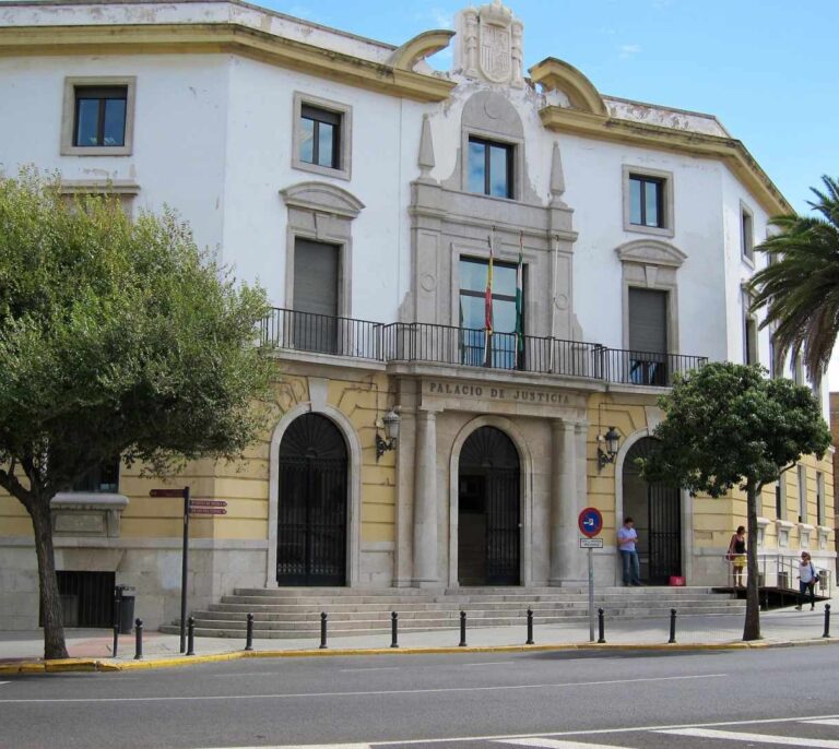 Condenan a dos soldados de la Marina por una 'broma' sexual hacia un compañero