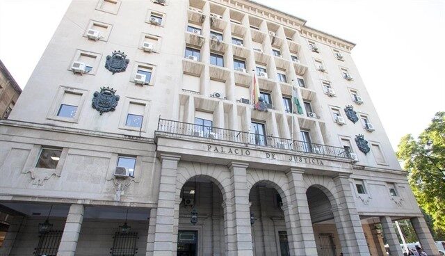 La Audiencia de Sevilla reabre el caso de los cursos de formación de la Junta