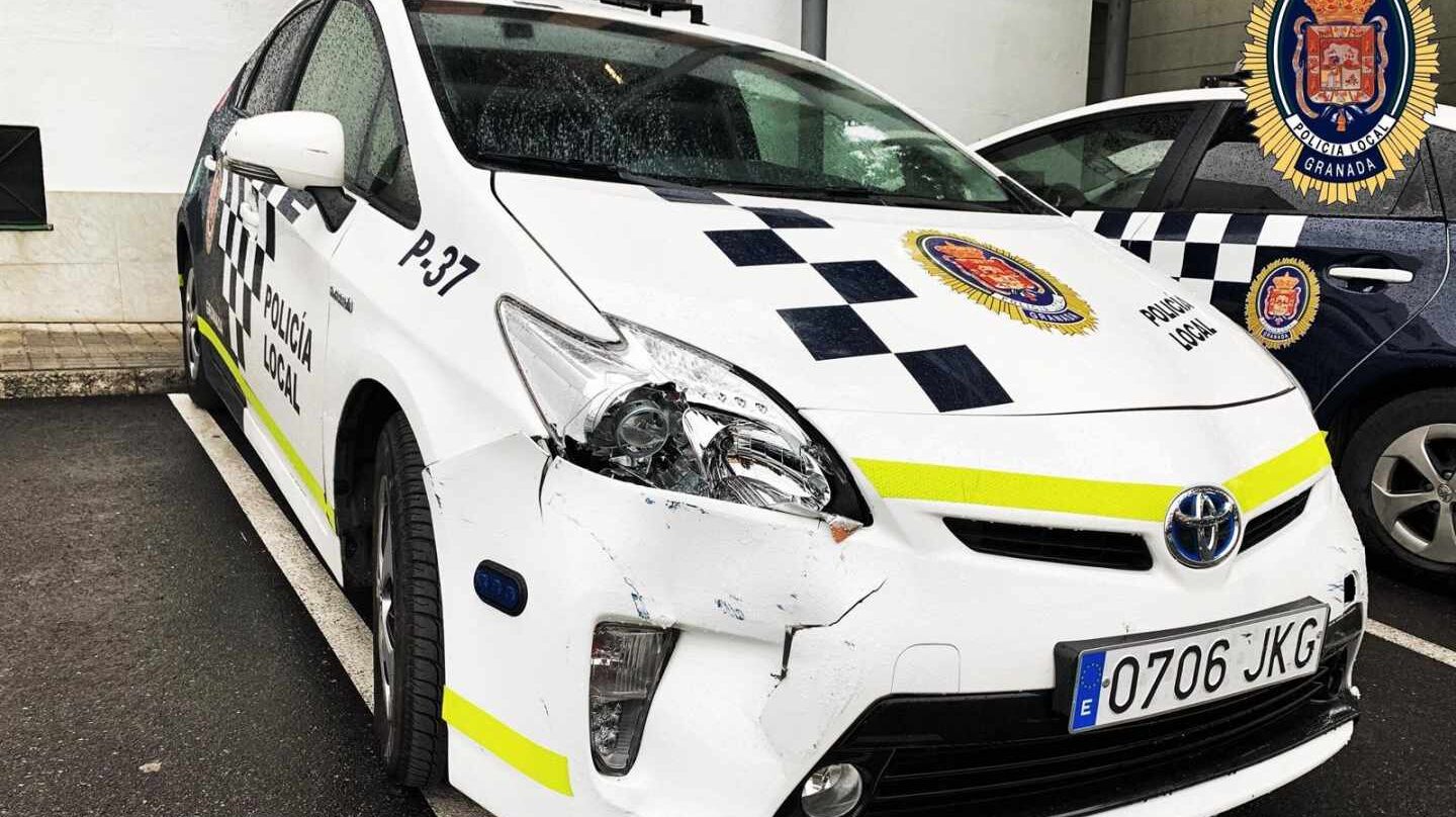 Vehículo de la Policía Local de Granada.