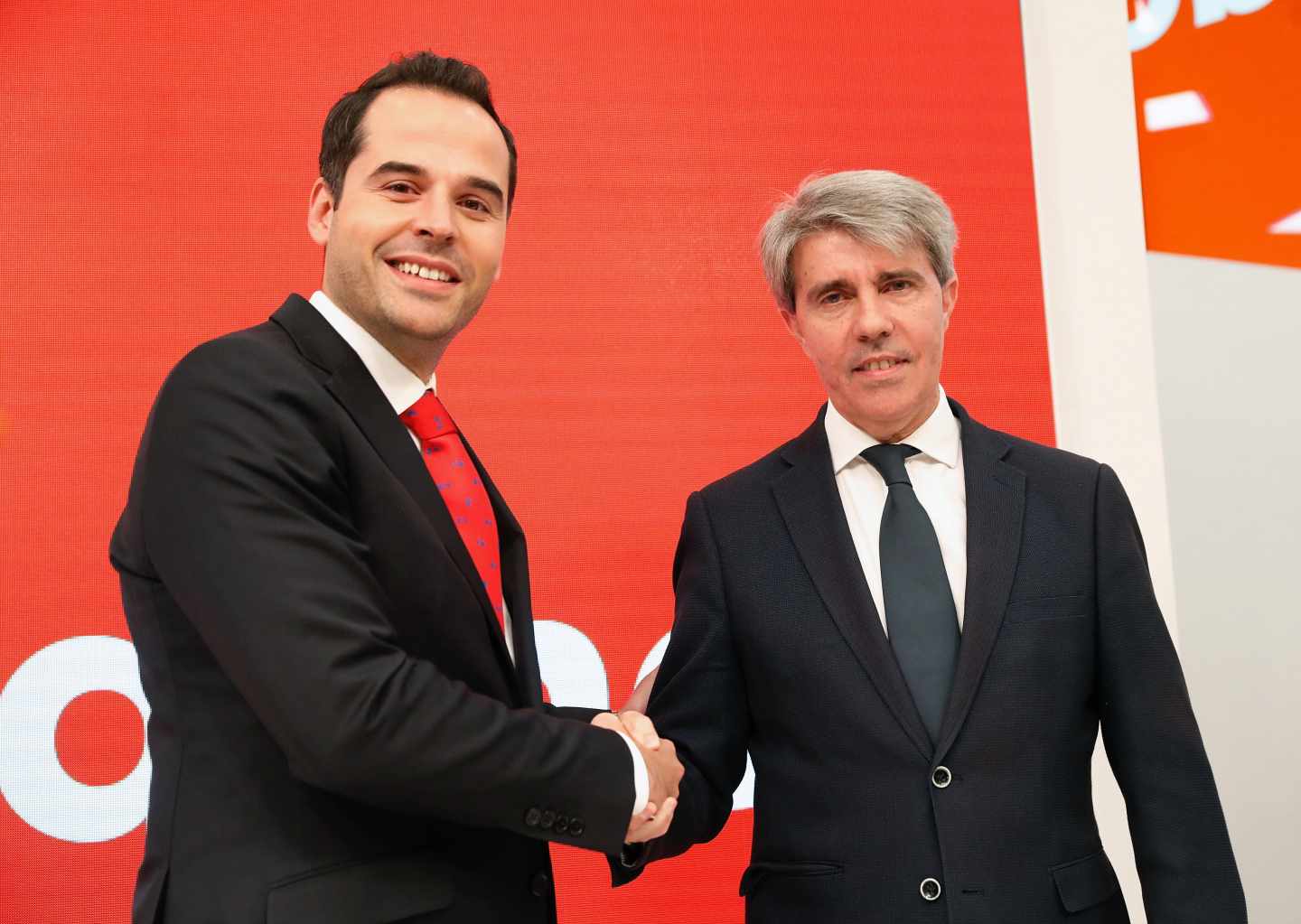 Ángel Garrido e Ignacio Aguado durante el acto de anuncio de su fichaje