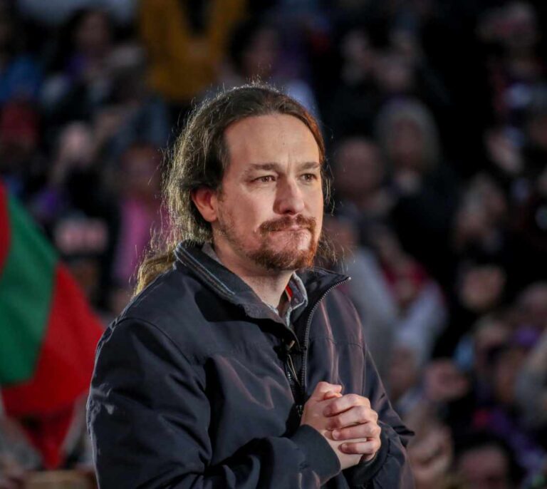 Podemos pide reconocer a los animales en el Código Civil como "seres que sienten"