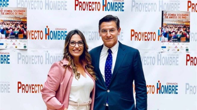 lucia garrido ciudadanos La bailaora Lucía Garrido, junto al candidato de Ciudadanos a la alcaldía de Granada, Luis Salvador.