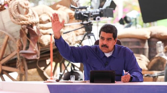 Maduro rompe el silencio y pide "máxima movilización popular" para aferrarse al poder