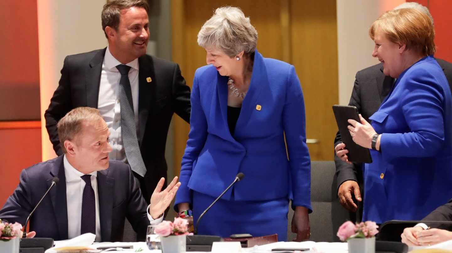 Angela Merkel, Xavier Bettel (2i), Theresa May (2d) y Donald Tusk (i).