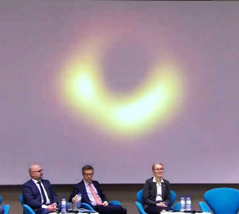 Así es el primer agujero negro fotografiado por la humanidad