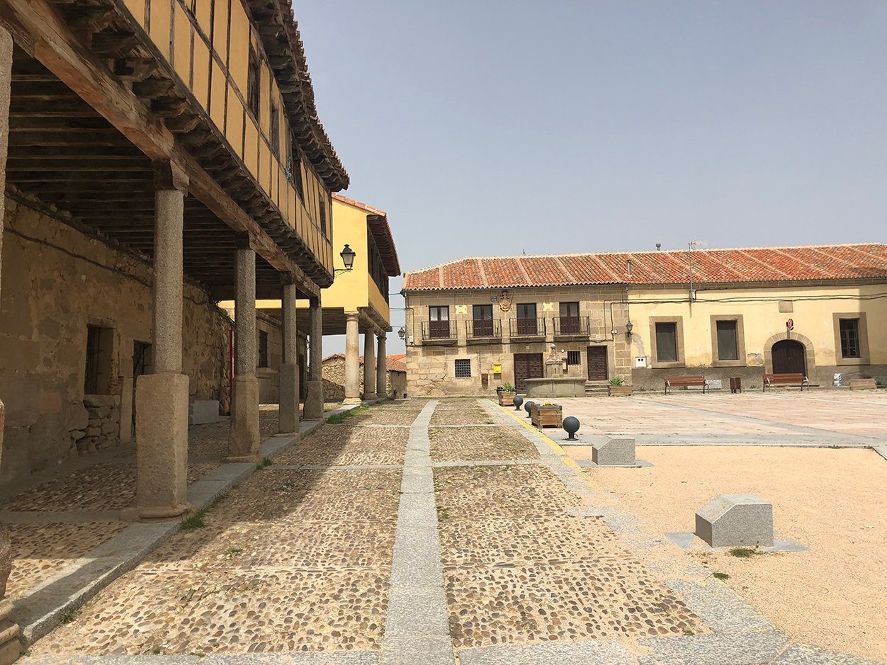 Plaza de Bonilla de la Sierra, en Ávila.