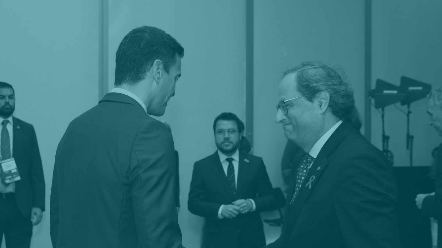 Pedro Sánchez saluda a Quim Torra.