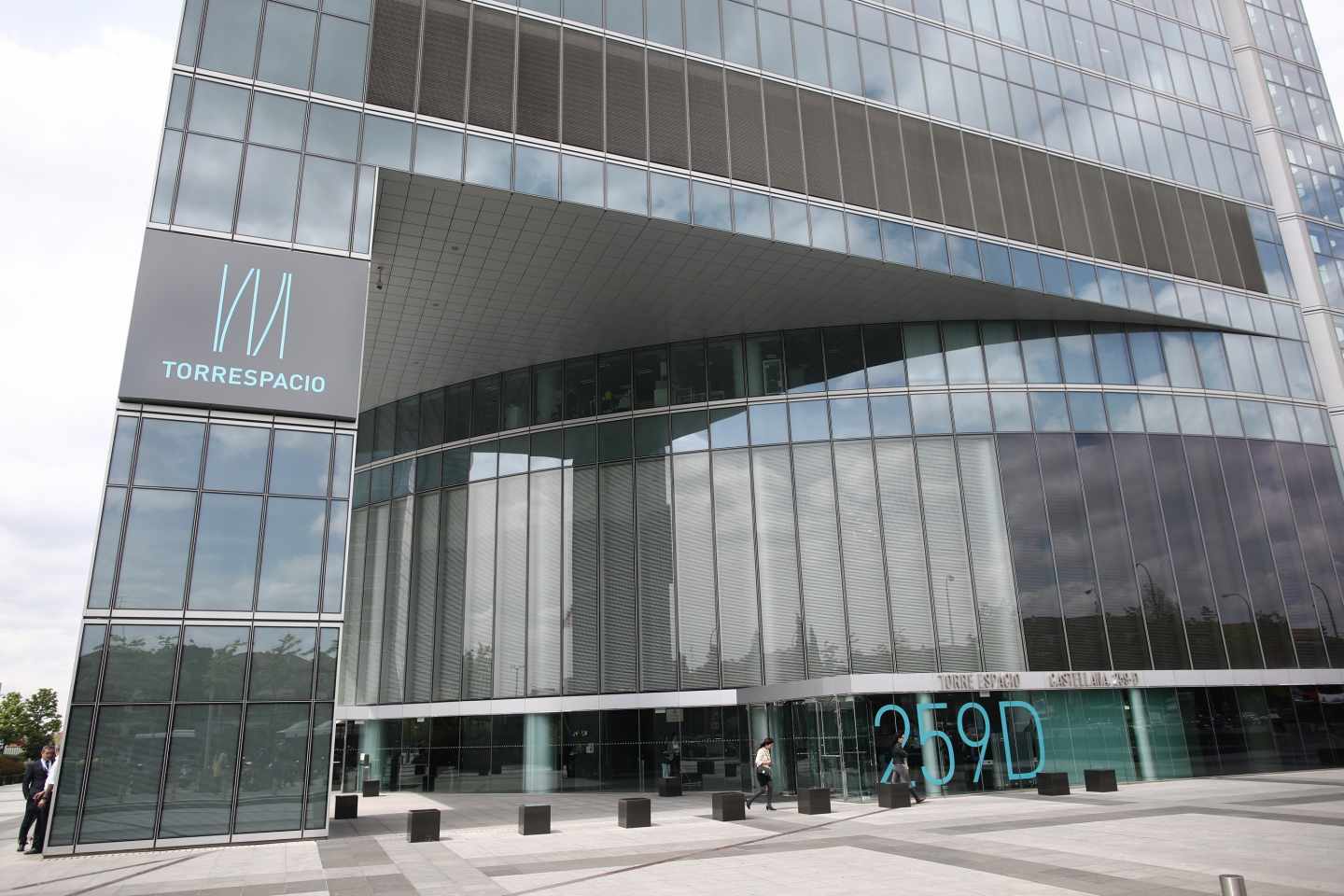 La puerta de Torrespacio, en el Paseo de la Castellana de Madrid, donde se ubica la sede de Grupo Villar Mir