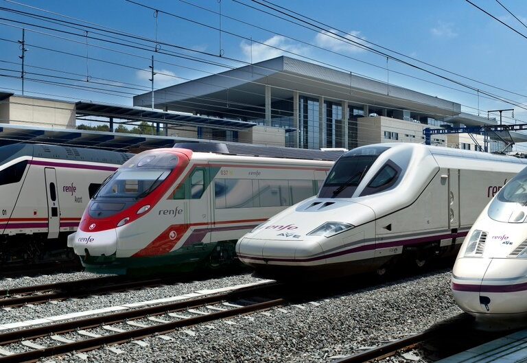 Restablecido el servicio de trenes que afectó a 2.500 pasajeros durante nueve horas
