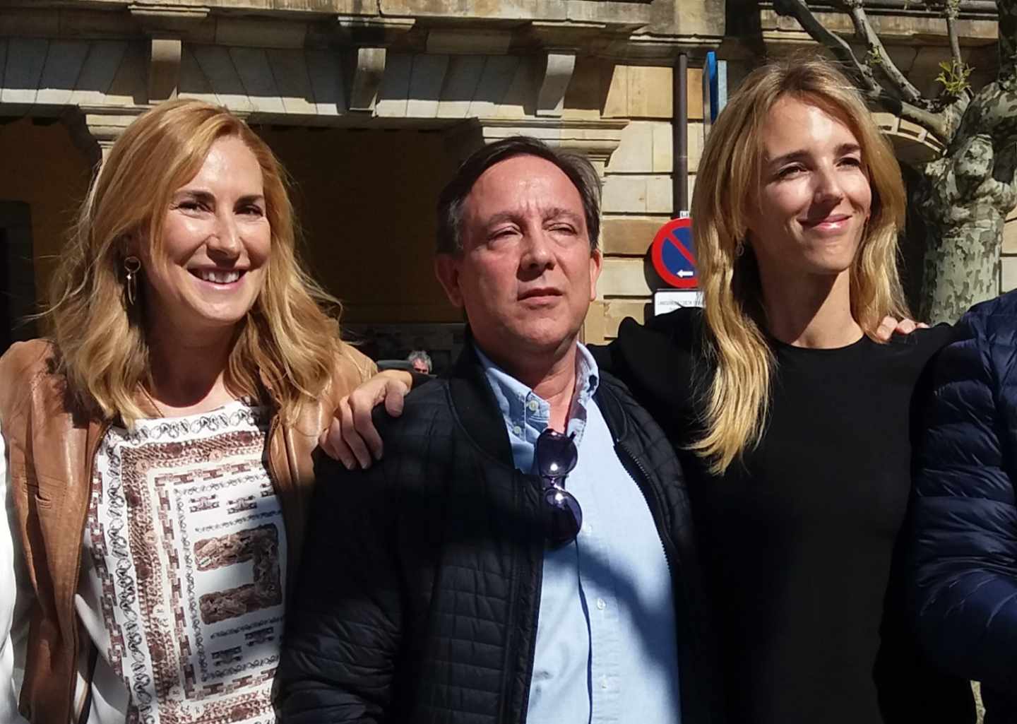 Manuel Leal, junto a la presidenta del PPN, Ana Beltrán, y la diputada, Cayetana Alvarez de Toledo.