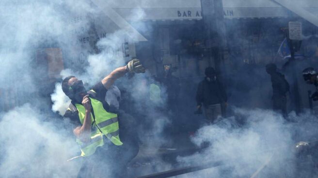 Disturbios en París el 1 de Mayo.