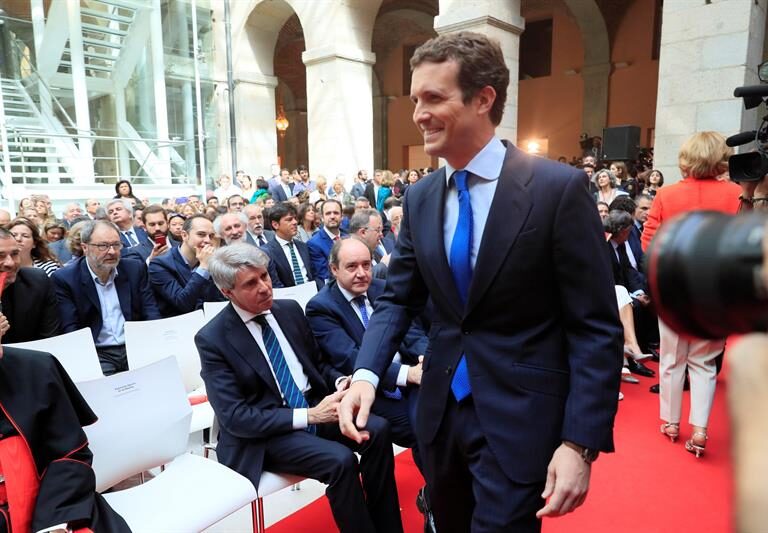 Casado prefiere un acuerdo de Sánchez con Cs sin "afeárselo" a Rivera